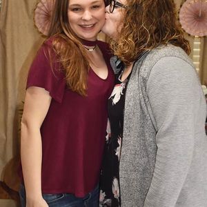 Meet your Posher, Brooke